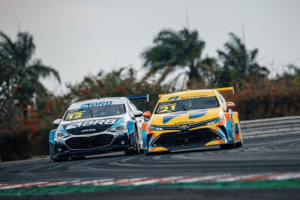 Incrível empate na pista: Chevrolet iguala Toyota na Stock Car 2024