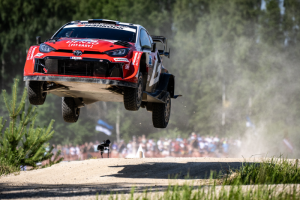 Pajari vence na Estônia pela primeira vez e entra na briga pelo título do Mundial de Rally