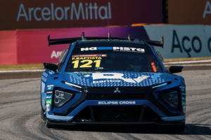 Felipe Baptista vence a corrida principal da Bradesco Stock Pro Series no Velocitta