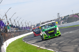 Douglas Colett vence a Fórmula Truck em Londrina com final emocionantE