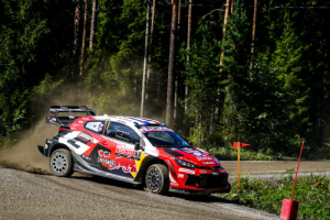 Toyota descarta falha mecânica e aponta excesso de velocidade no acidente de Ogier