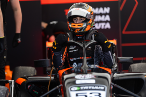 Pedro Lima volta das férias com liderança em testes coletivos da F4 em ímola
