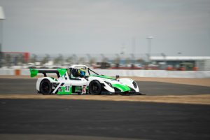 Brasil campeão: Pedro Oliveira vence em Silverstone, garante título da Classe B e assume liderança geral do Radical Club Challenge UK