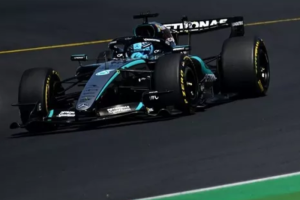 Russell supera Leclerc e lidera segundo treino livre em Monza
