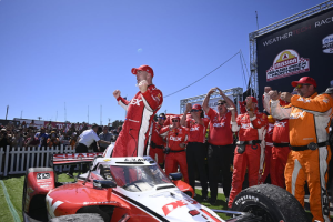 McLaughlin encerra temporada da IndyCar com vitória dominante em Laguna Seca
