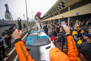 AMG Cup: Pocinha vence na GT4 pela primeira vez