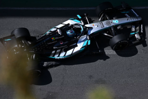 Russell lidera treino marcado por problemas no Azerbaijão