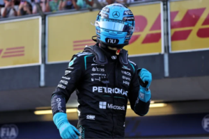 Russell domina classificação em Baku e conquista pole com autoridade