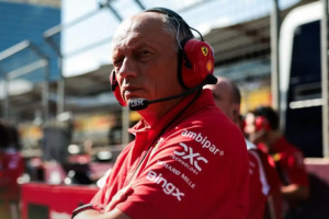 Ferrari encerra especulações e reafirma apoio total a Vasseur