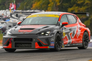 Celso Neto mostra velocidade no fechamento da temporada da IMSA em Road Atlanta