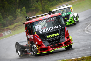 Diego Colett herda pole do irmão e sai na frente na Fórmula Truck