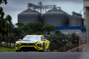 Felipe Fraga vence em Cascavel após final emocionante com Daniel Serra