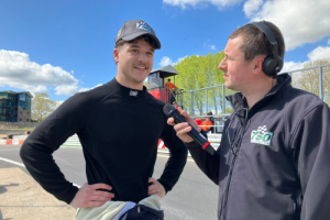 Pedro Oliveira busca pontuação máxima e recorde histórico na final do Radical Club Challenge em Donington Park