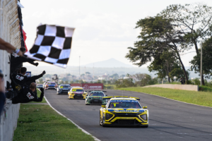 Vitória de Fraga em Curvelo coloca Mitsubishi Motors na frente com 4 pilotos no top-10 do campeonato