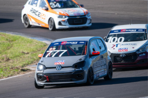 Raphael Futsuki conquista dois pódios na 2ª etapa do Marcas Brasil Racing em Santa Cruz do Sul