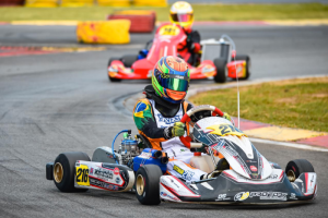 Vitória na Copa São Paulo Light de Kart levou Arthur da Rocha ao alto do pódio em Interlagos