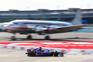 Fórmula E chega ao icônico Circuito do Aeroporto Tempelhof para rodada dupla do E-Prix de Berlim de 2026; veja guia completo 