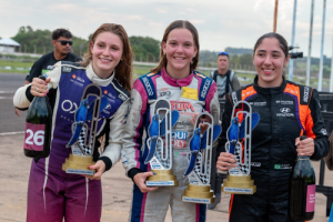 Manu Clauset forma trio feminino com Anna Pimpão e Maria Bedin no Endurance das Estrelas