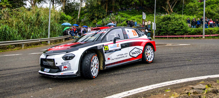 Ogier transforma pressão ...